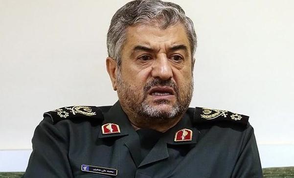 فرمانده سپاه: روزنامه قانون باید توبه کند