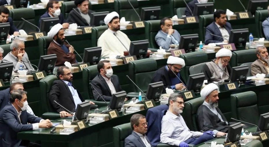 Weekly Review of Censorship: Draft Bill Proposes a Ban on Western Media in Iran