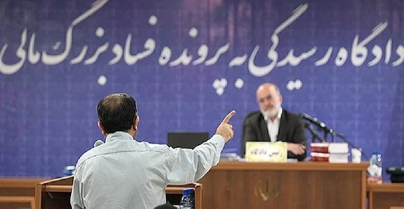 Iranian Parliament Drafts Bill to Outlaw Citizen Journalists