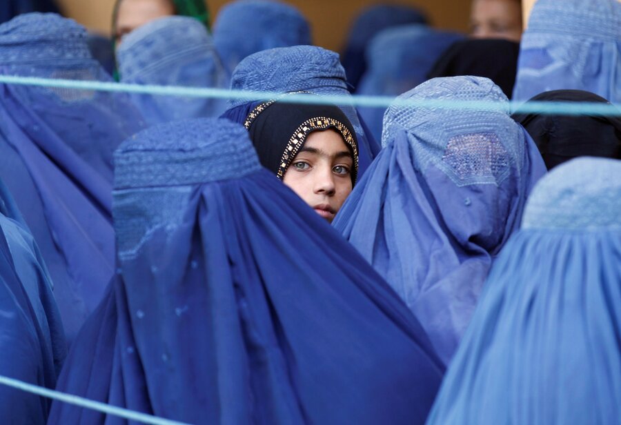 خانه‌نشین شدن ۶۰۰ خبرنگار زن در کابل با ورود طالبان